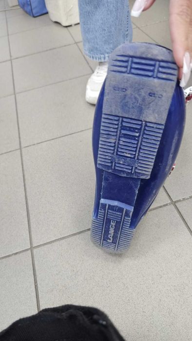 Clapari schi Lange L10 marimea 43 EU sau 11 US clape metalice