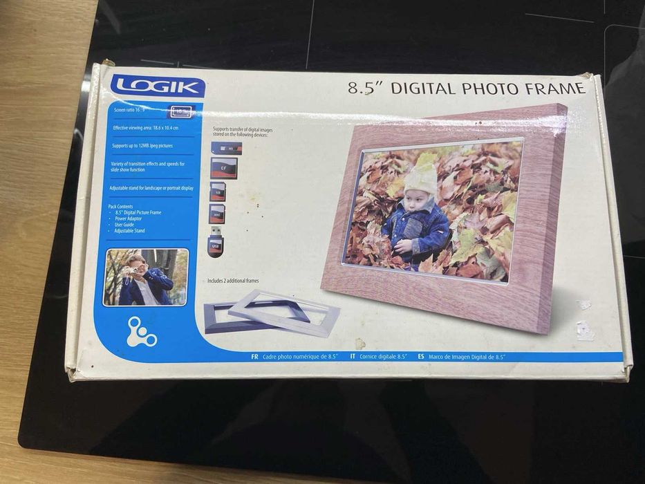 Дигитална фоторамка - LOGIK 8.5"