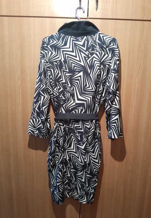 Rochie casual, midi cu mânecă ajustabilă, nasturi și cordon