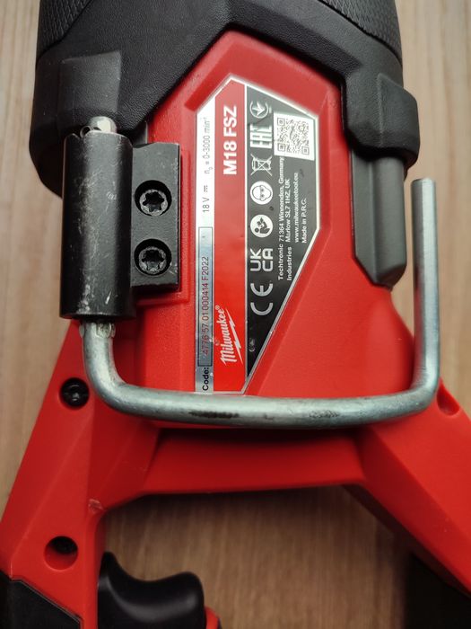 Milwaukee ferestrău sabie pe acumulator