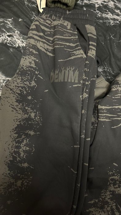 Екип от две части