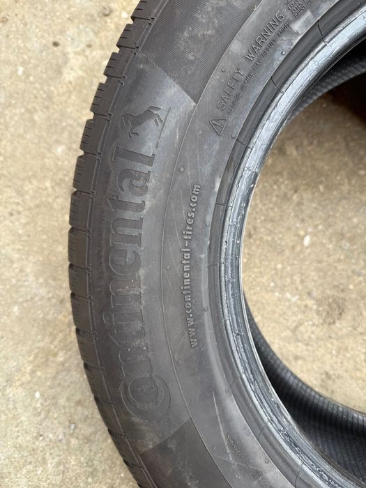 Anvelope de Iarna Continental 235/65R17 104H