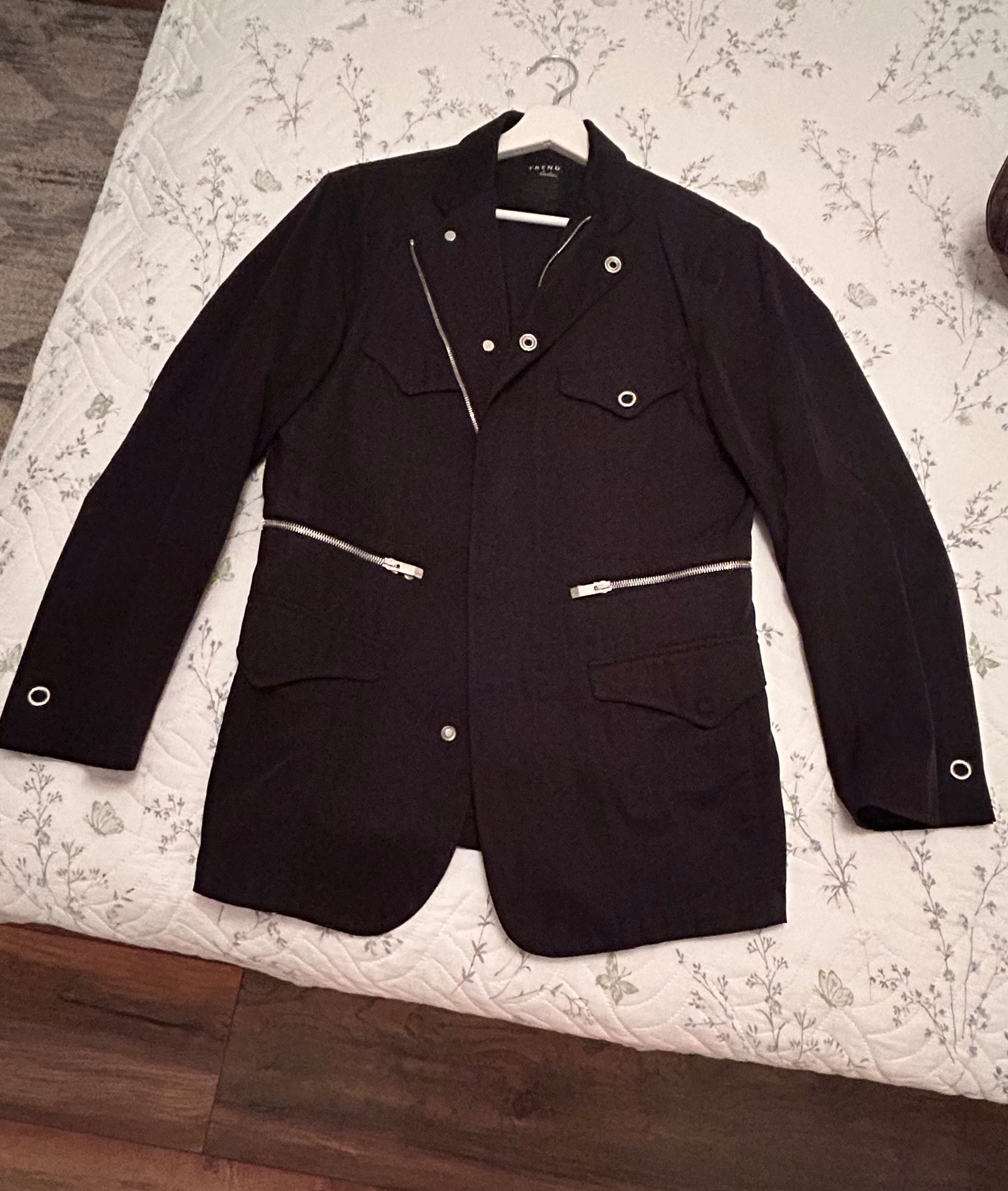 Намалено Corneliani италианско яке
