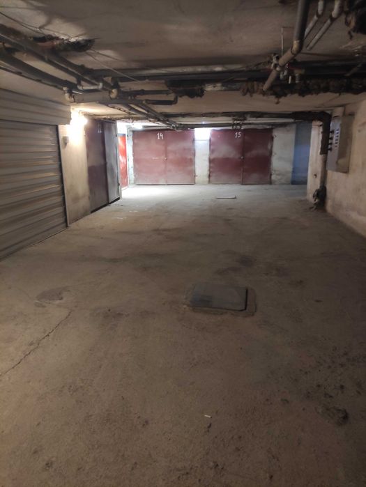 Гараж под наем/ паркомясто Дървеница