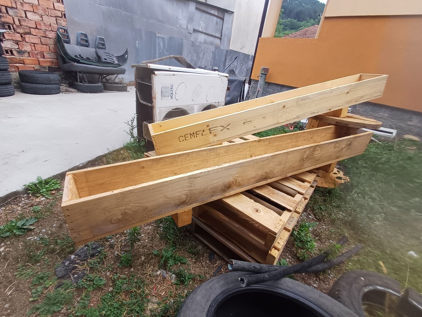 Продавам нови  Палета 20 броя