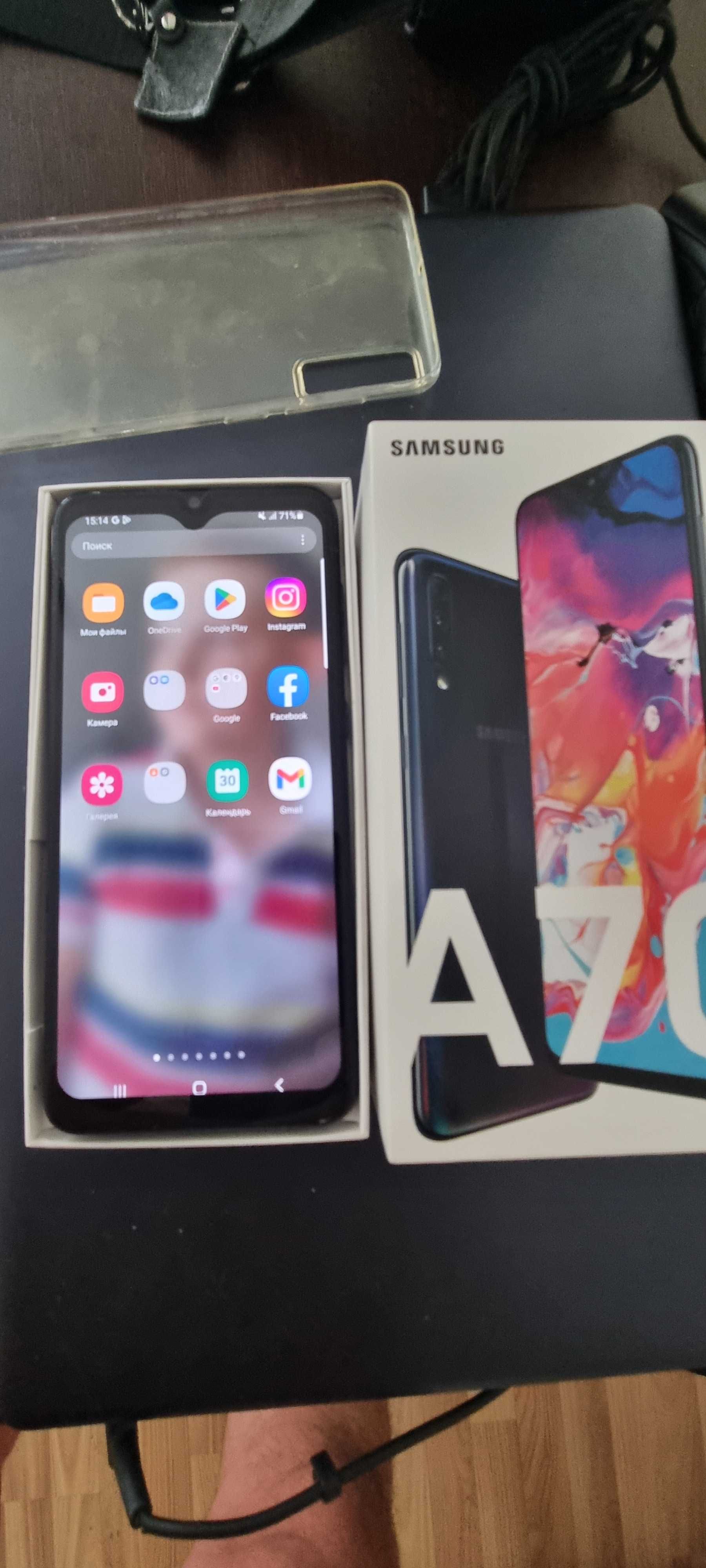Смартфон А70 samsung