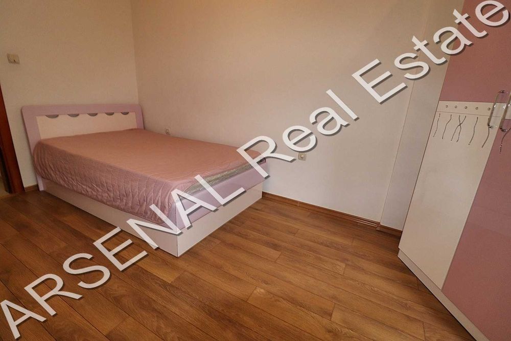Дава се под наем Тристаен апартамент в София, Лозенец - 120 кв.м за 750 € - Снимка #4