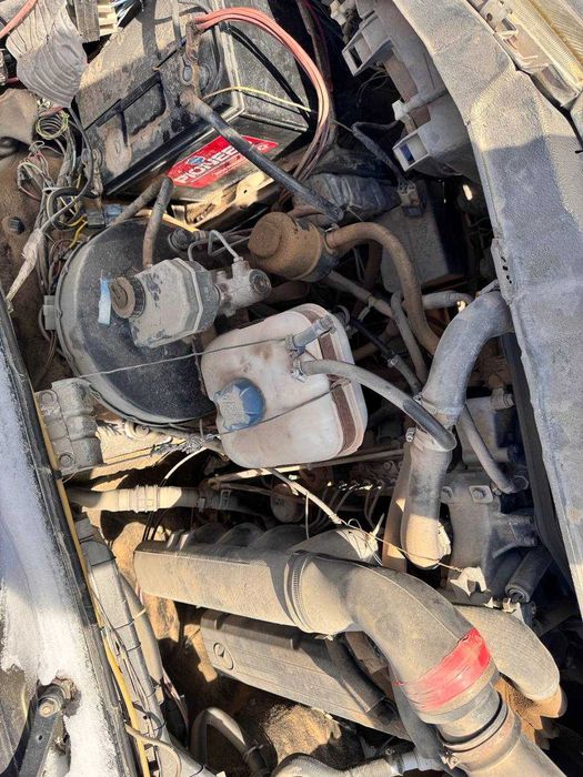 Srochni Sprinter Mercedes-Benz 212D  YUK FURGON 1996-yil sotiladi