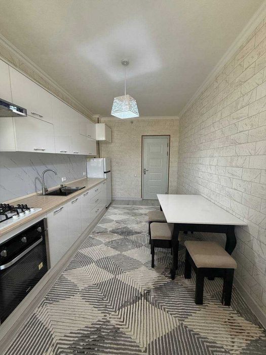 Frunze hududida kvartira zudlik bilan sotiladi!