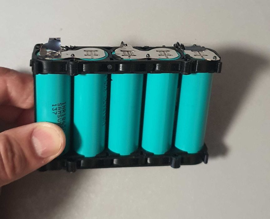 5 Acumulatori Samsung 18650 LI-ION 2000mA, descarcare 22A, set 5 buc.