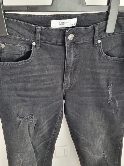 Blugi Negri Reserved, 36