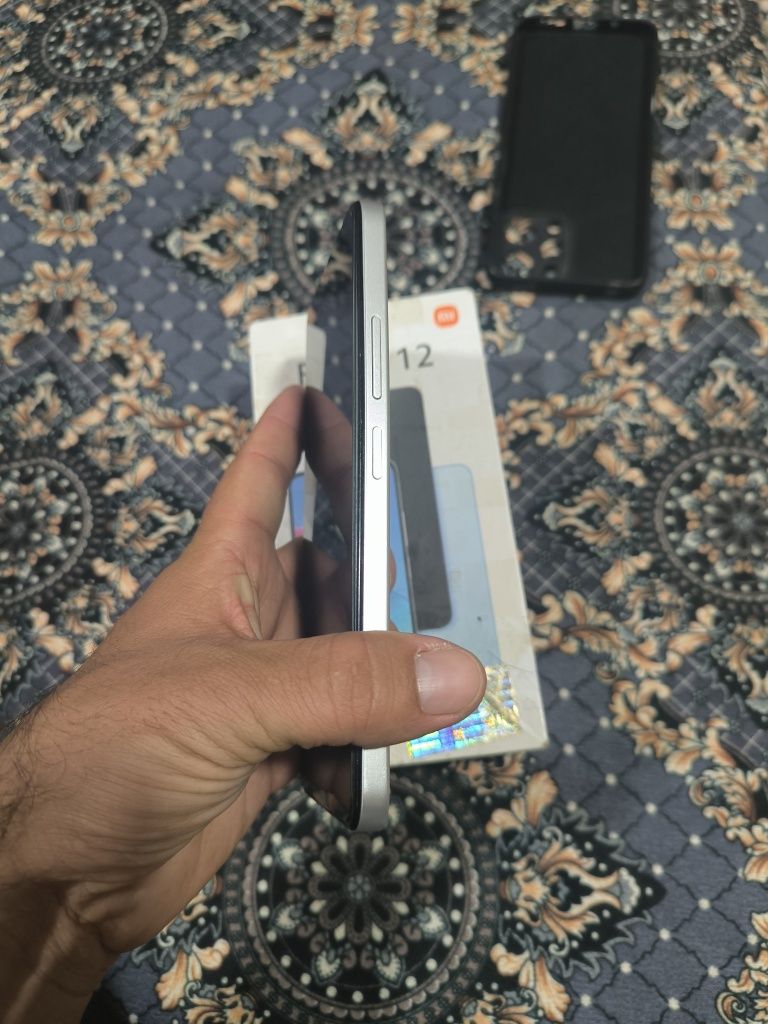 Redmi 12 8/256 talli