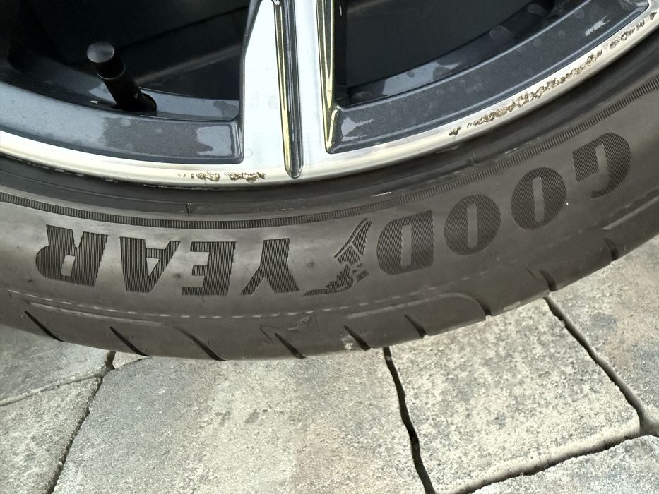 Bmw 225/45/19 еднакви GOOD YEAR нови гуми