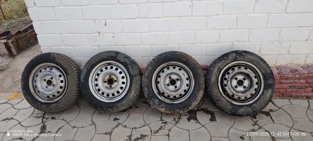 Продам шины с дисками