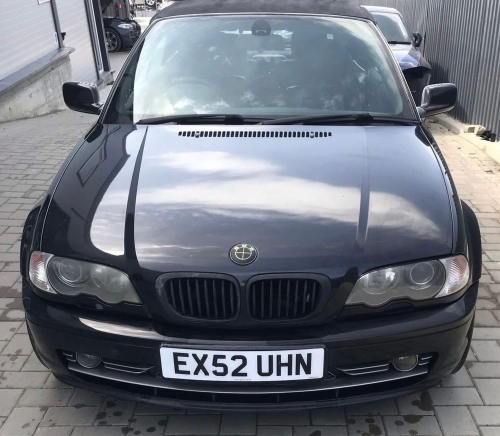 Dezmembrez BMW 330ci ,Recaro incalzit,HK,Navi,xenon,motor 3.0i 231cp