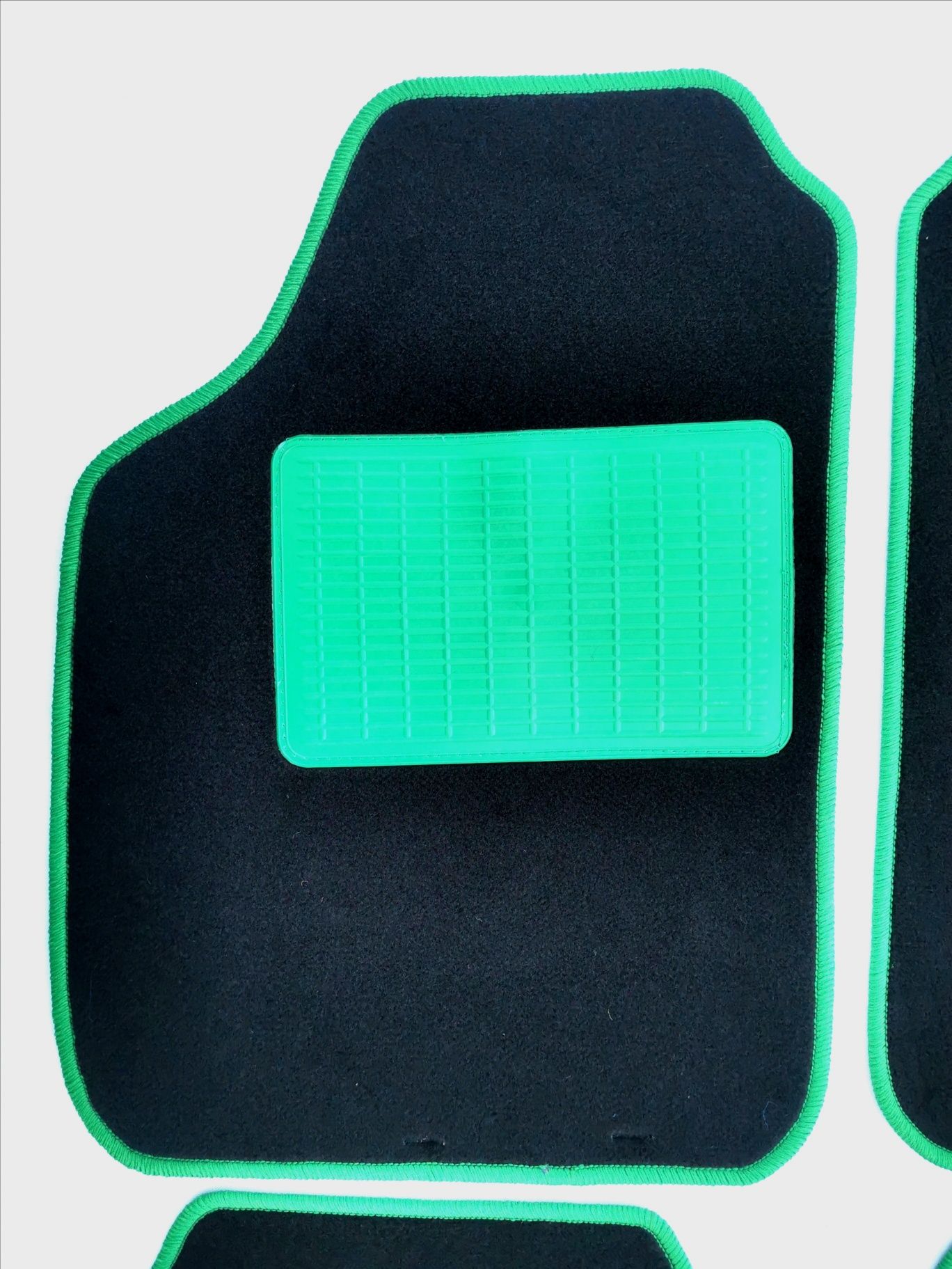 Covorașe mocheta universale negru+verde