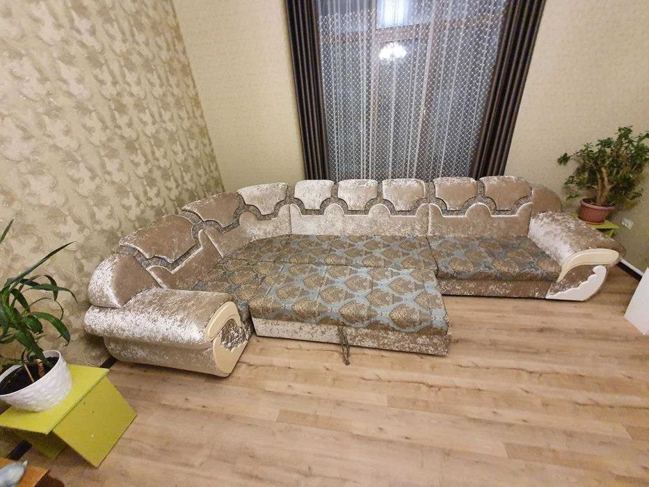 Продам диван 4 метра