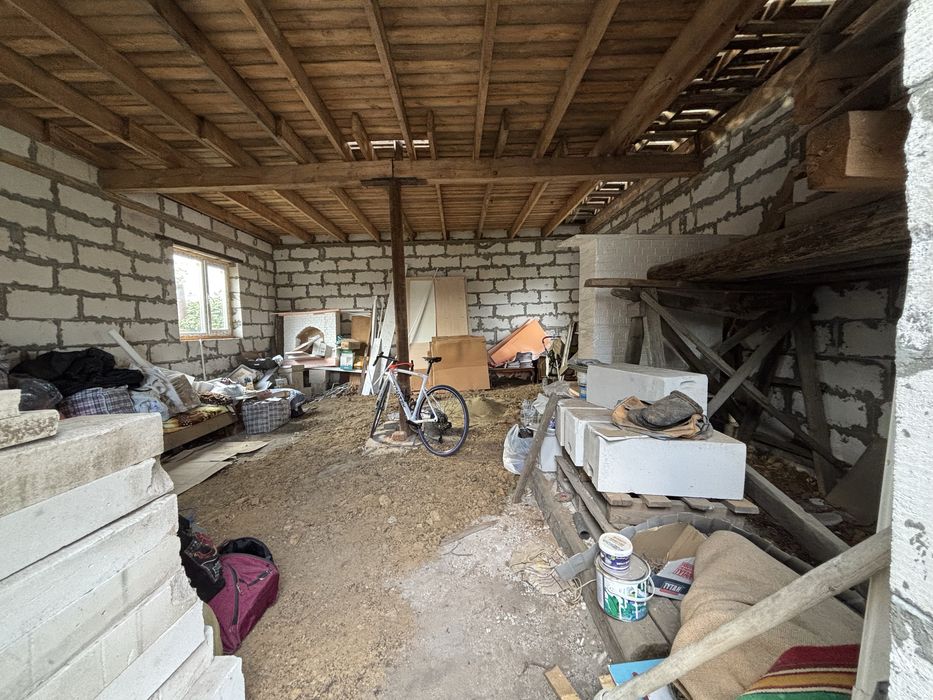 Срочно продам два дома