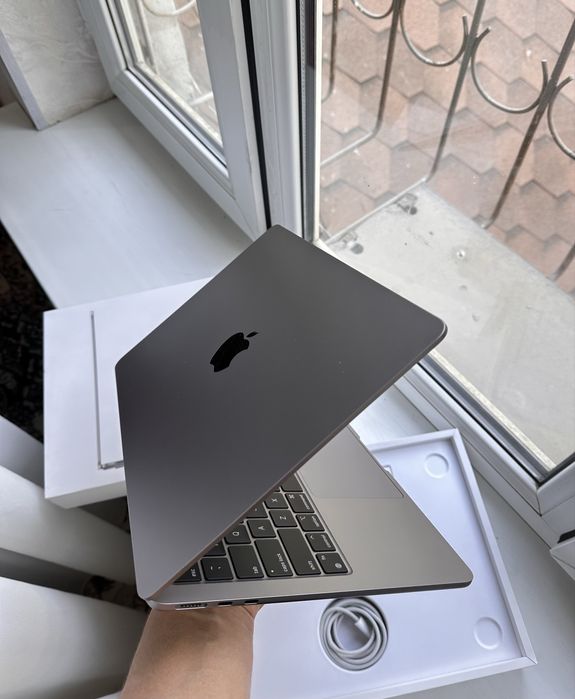 MacBook Air M3 Gray 16/256GB 99%