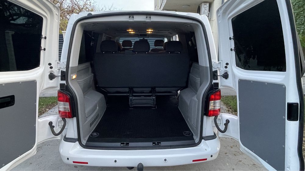Volkswagen Caravelle T6 2012 2.0 Extra-Lung 8+1 Locuri 140CP