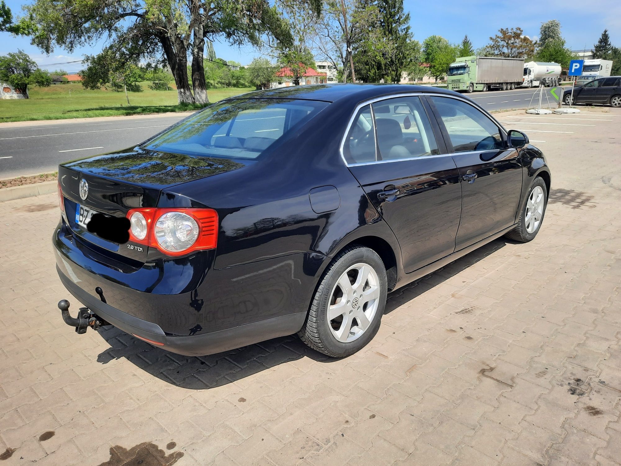 Vând vw Jetta 1.9 tdi