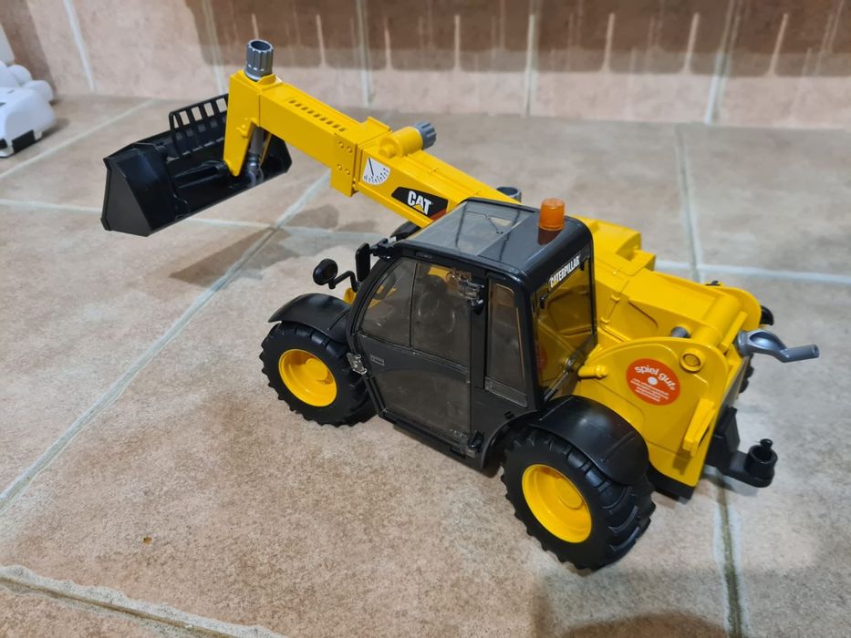 Bruder Incarcator telescopic galben CAT