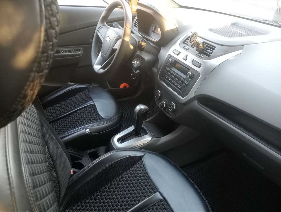 Chevrolet Cobalt 2024 г. (фулл позиция) метан есть