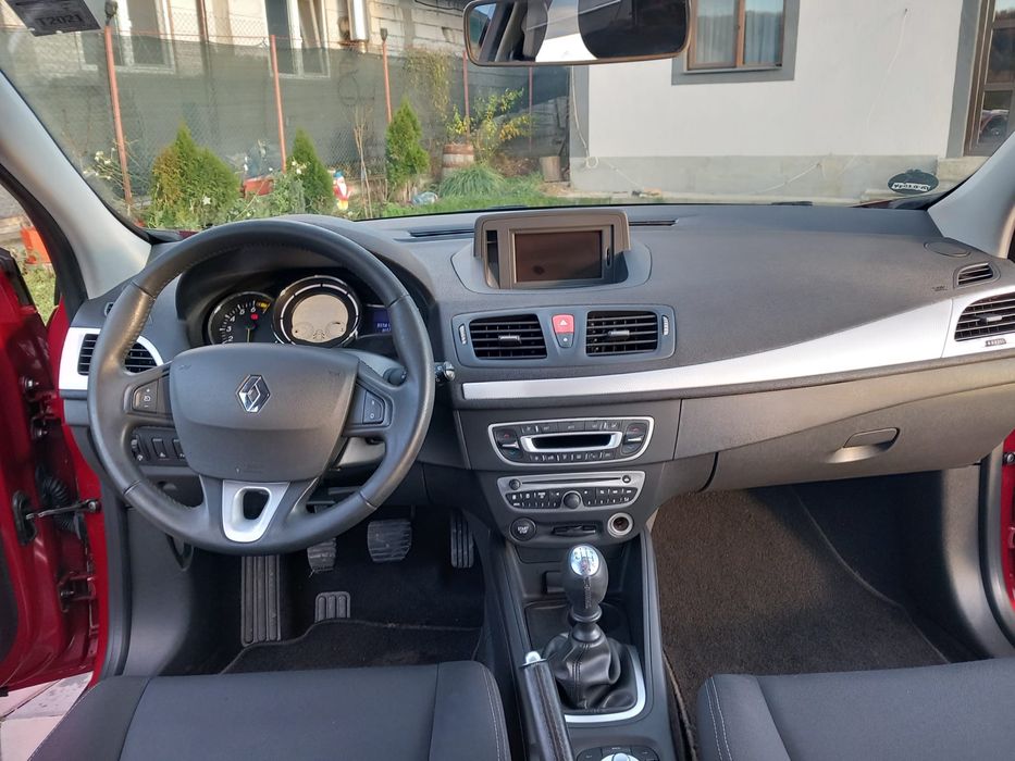 Vand renault megane 1.4 benzina