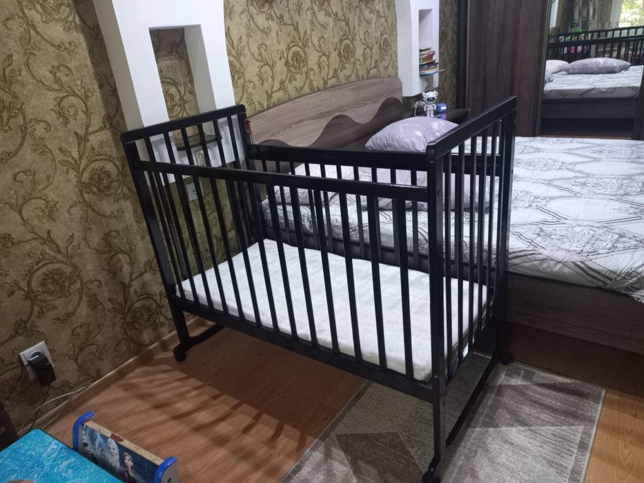 Детская кровать+матрас+бортики