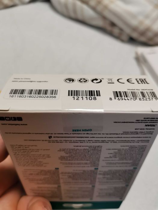 Realme NOTE60 + слушалки