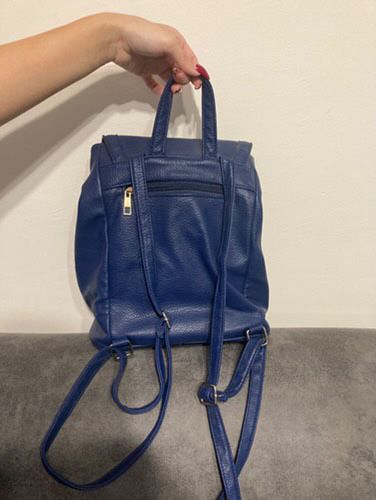 Синя кожена раничка