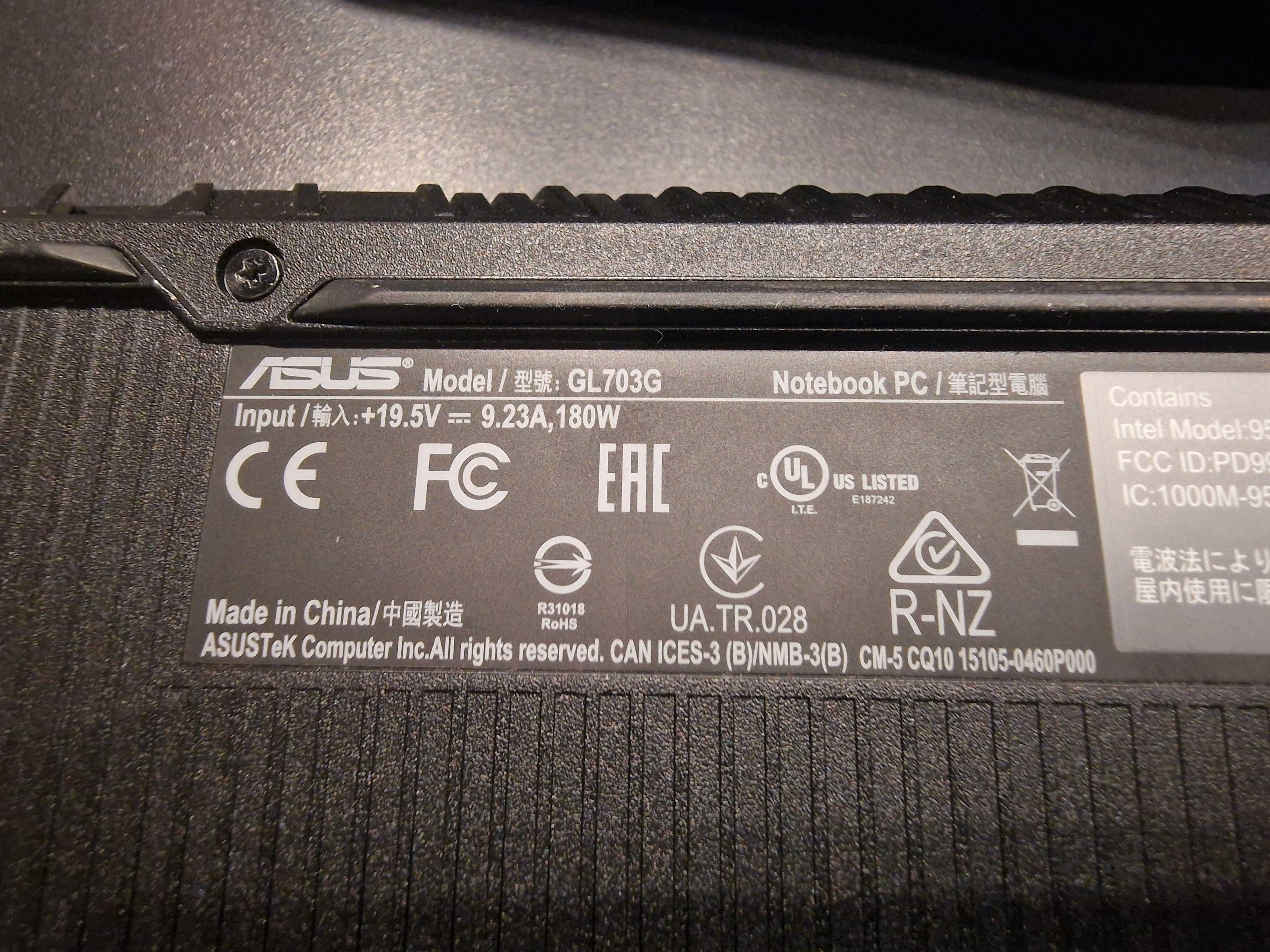 ASUS ROG Strix Scar - GL703GM, 17,3” 120Hz, i7-8750H, GTX 1060 6GB