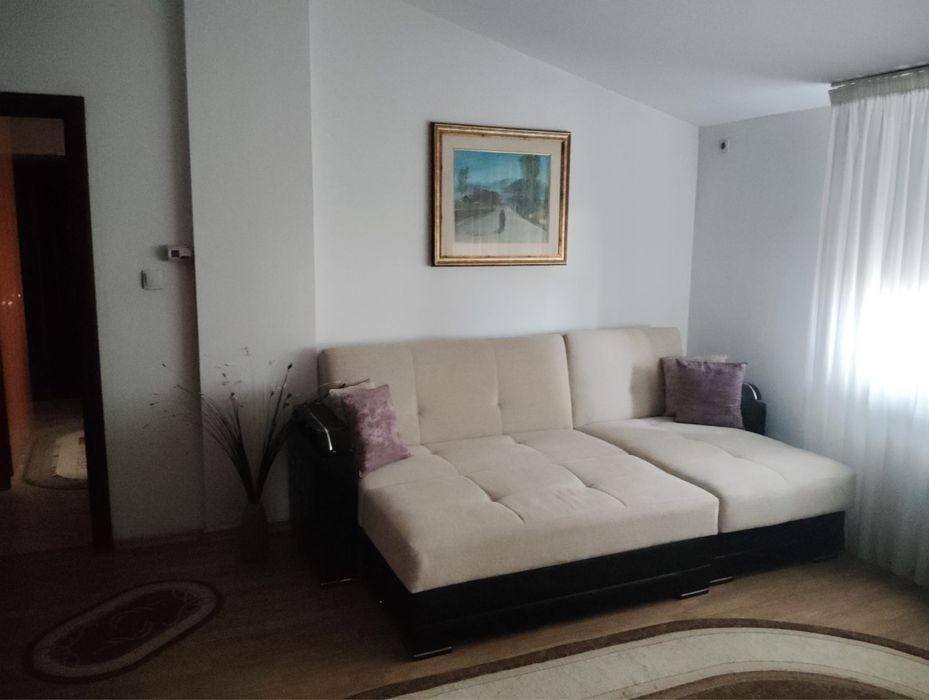 Inchiriez apartament in regim hotelier