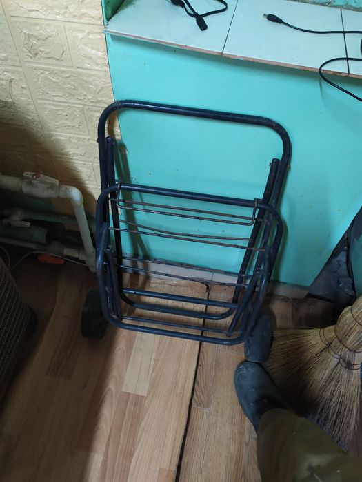 Тележка в хорошем состоянии, Советская. Мощные колёса.