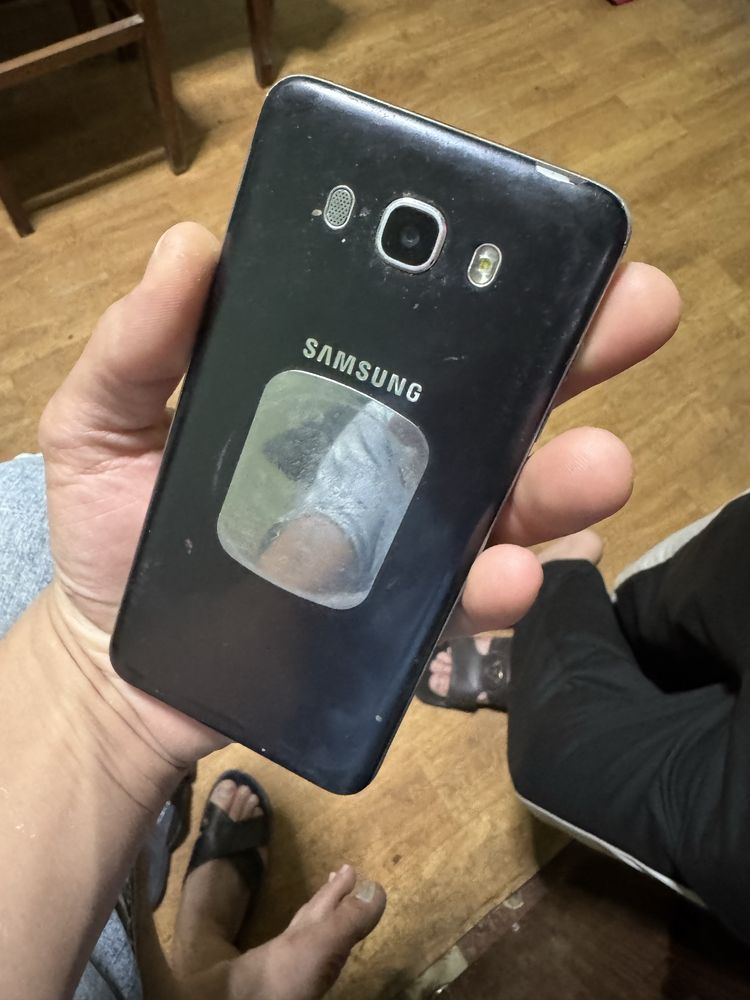Samsung j7 sotaman