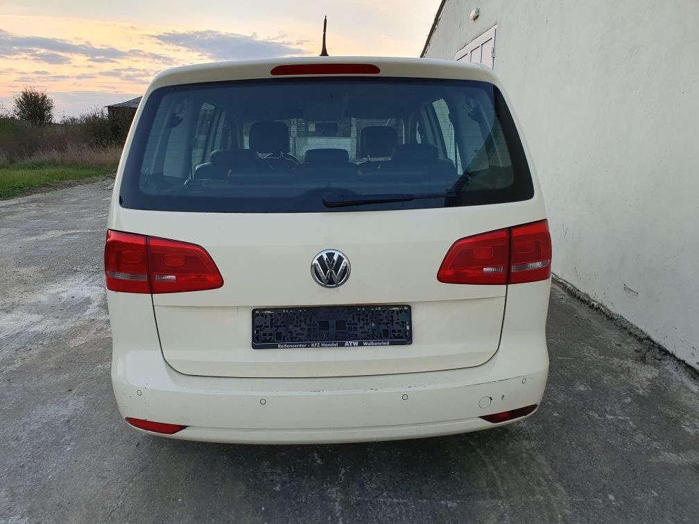 Dezmembrez vw Touran ,7 locuri ,2013 , diesel 1.6 , euro 5,CAY