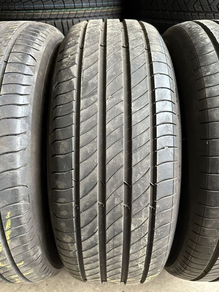 235/60/17 MICHELIN 4бр