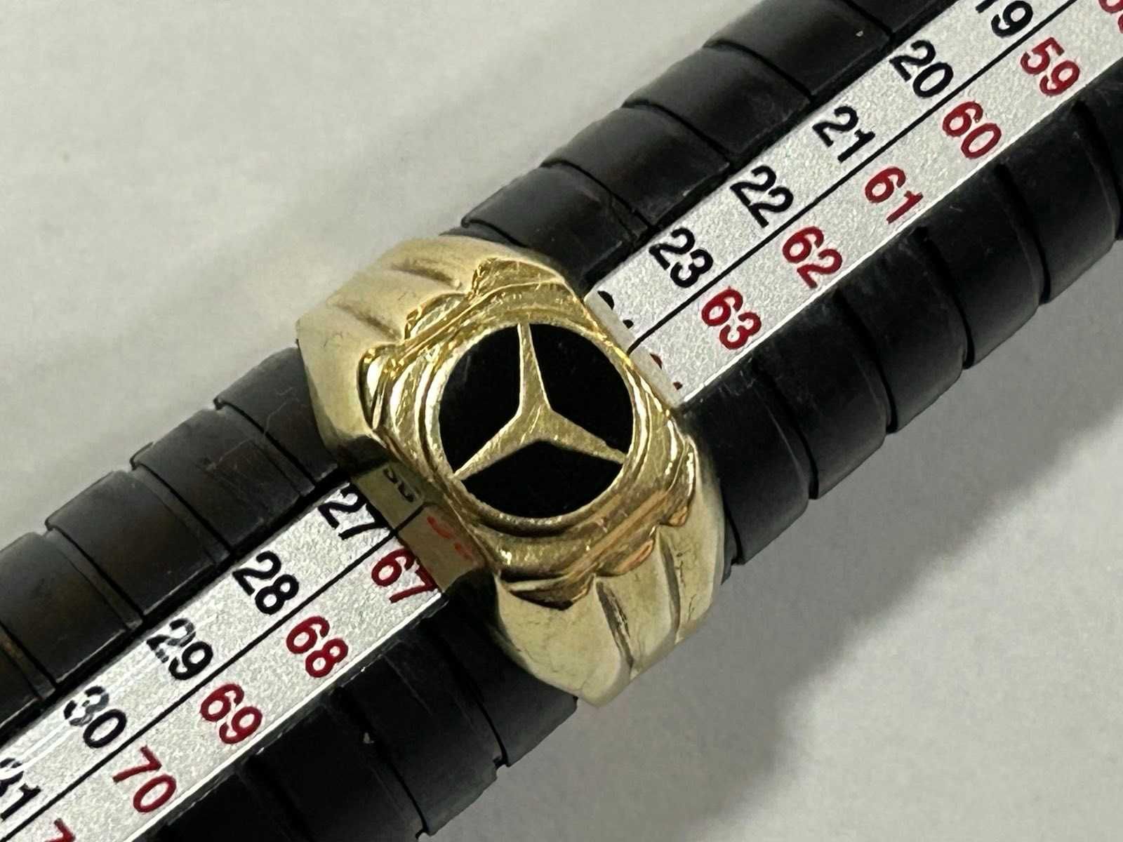 Златен пръстен 14 к 585 / 4,70 гр.