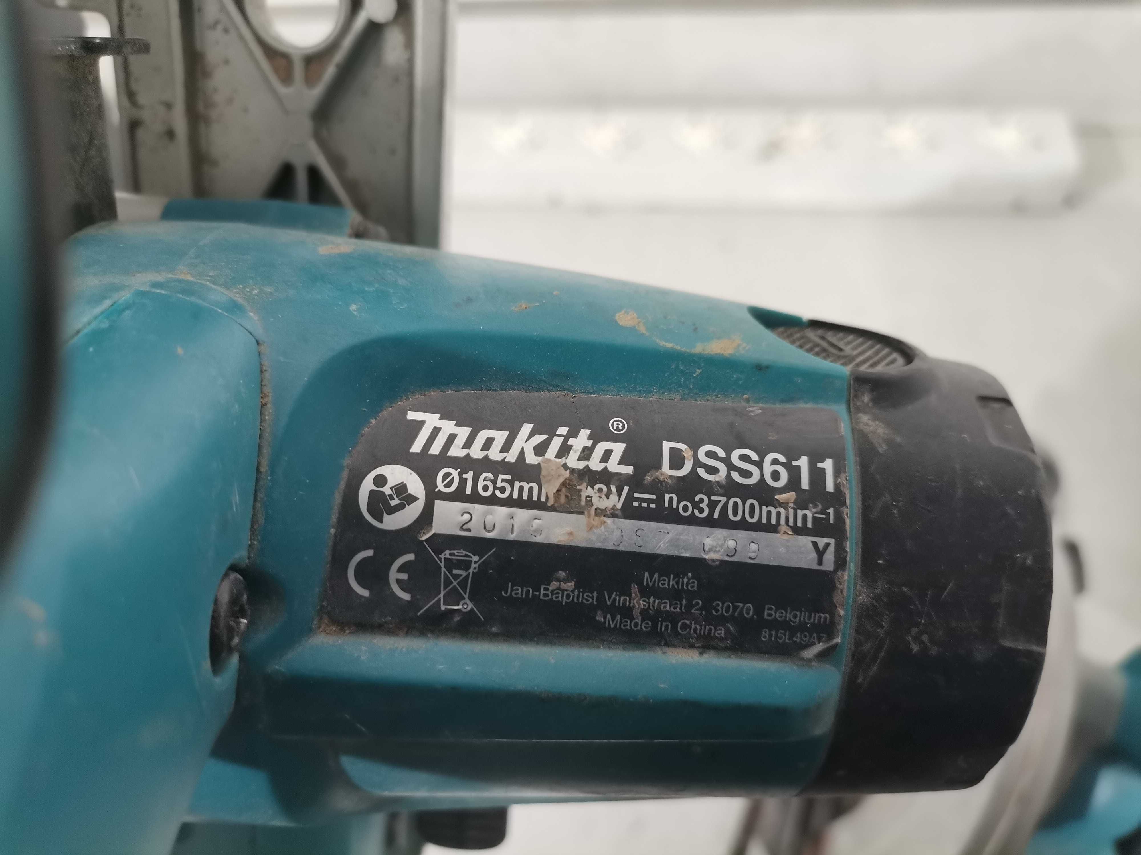 Ръчен циркуляр - Makita 18 V li ion