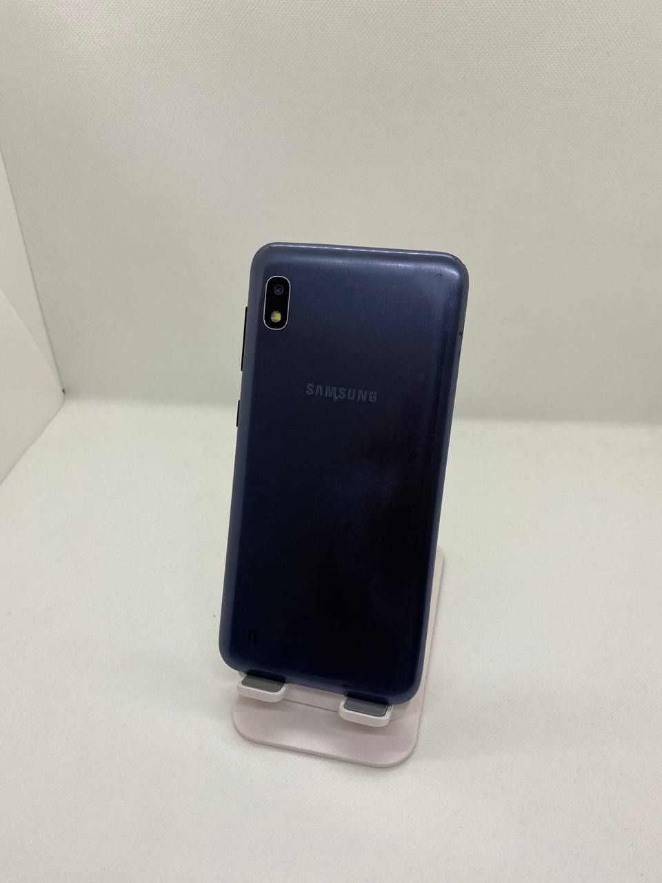 Samsung a10 sotiladi
