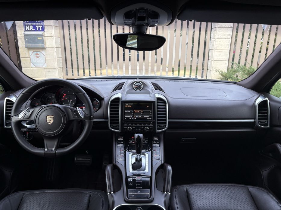 Porsche Cayenne GTS | 210.000 km | 2014 |