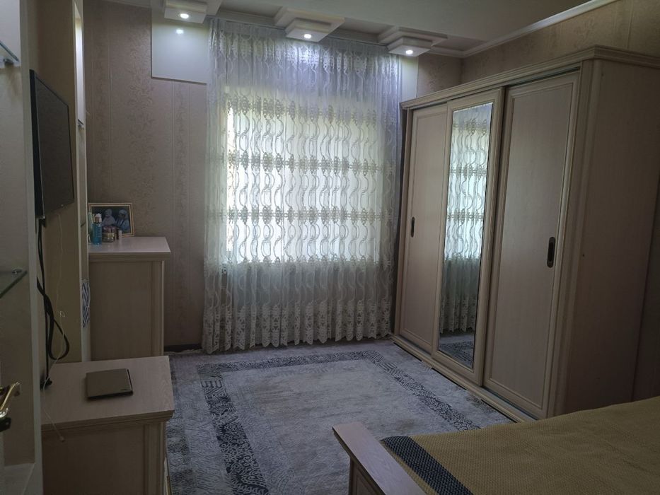 Своя 4/1/4 Юнусабад 19-кв 100м2 Заоните