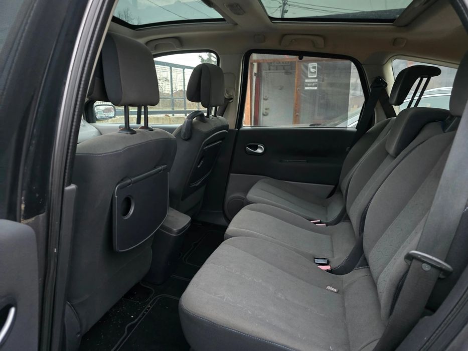 Renault Grand scenic 1.9dCi/6+ 1места/6-ск./Лизинг/Италия