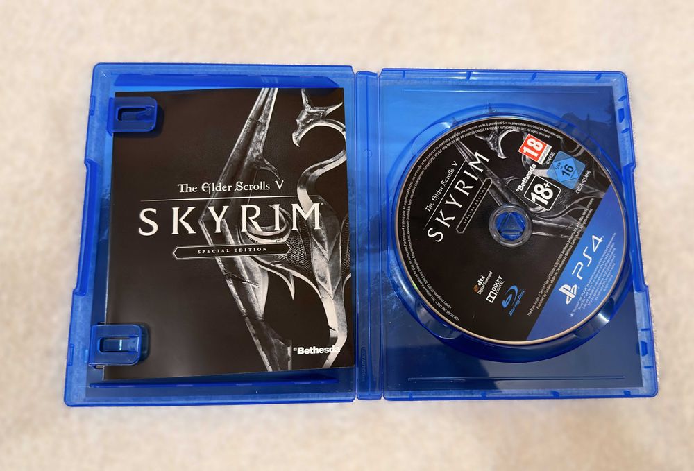 отлична Skyrim The Elder Scrolls V Special Edition за PS4