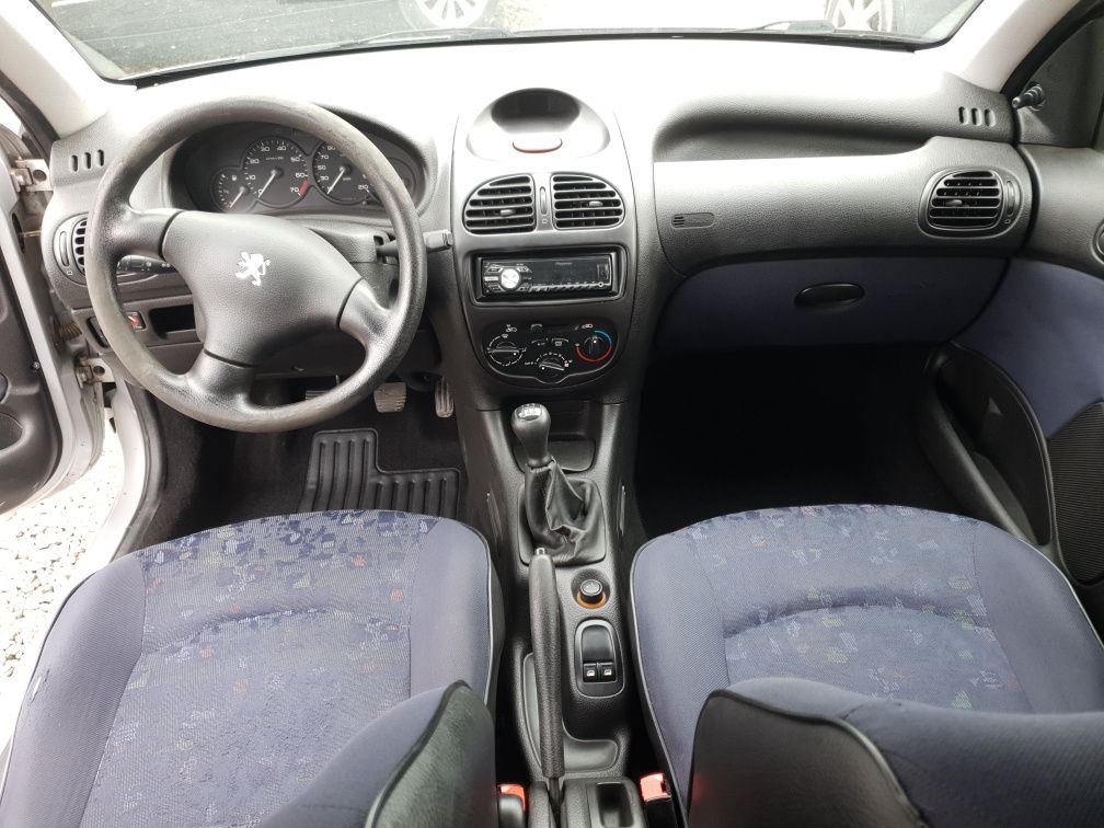 Peugeot 206 1.4 benzina