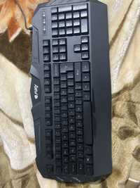 Vand tastatura de gaming FURY cu lumini