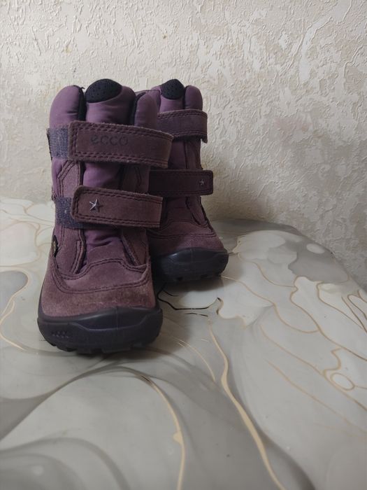 Детские сапожки ecco на девочку 
Материал кожа 
Размер