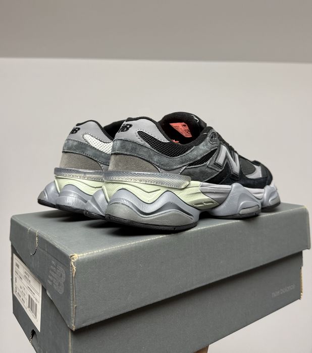 New Balance 9060 Black Grey