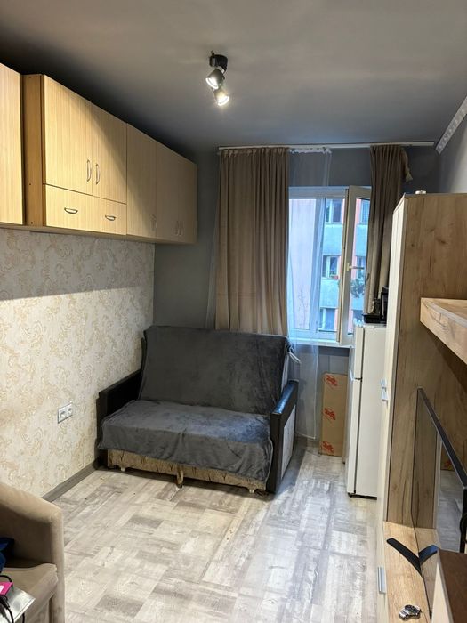 Vand garsoniera tip Azomures