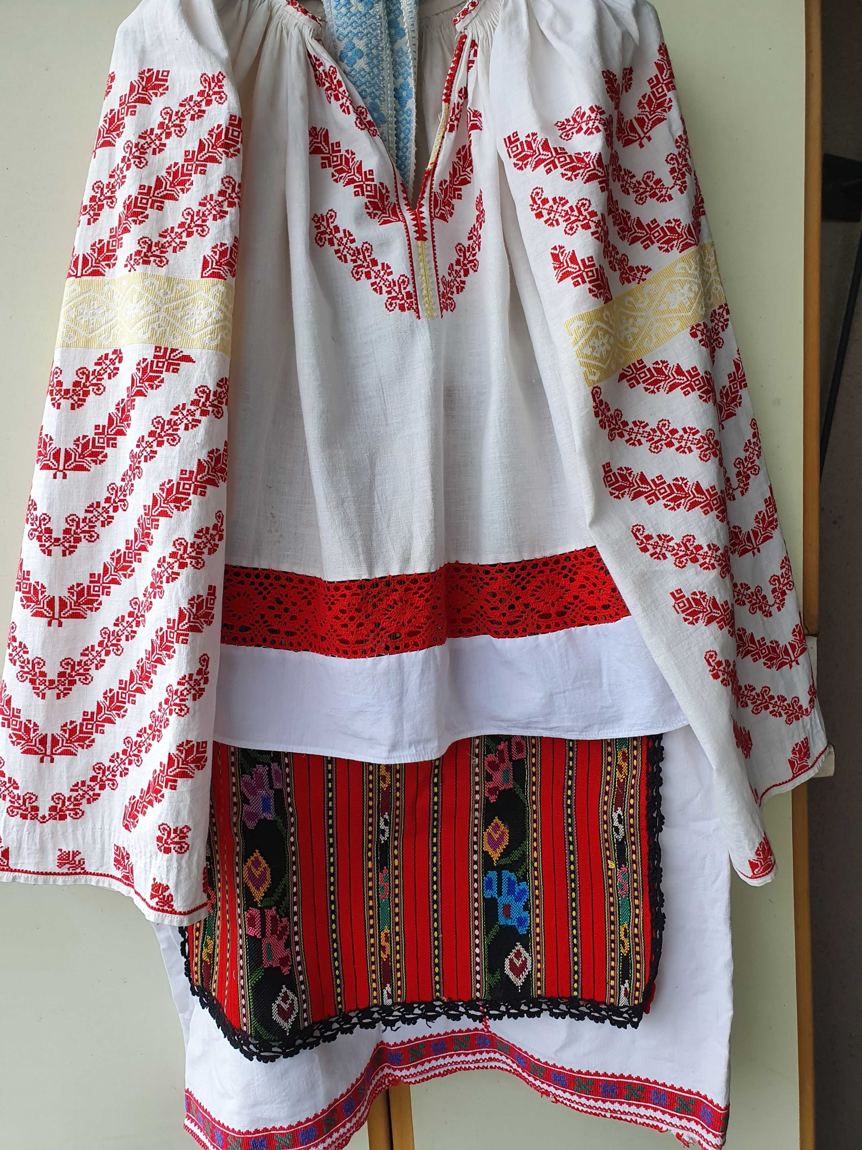 Costum traditional de Gorj complet (ie Gorj/oprege/poale/marama)